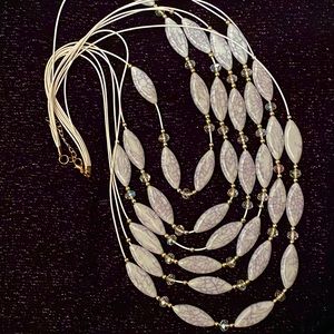 ☂️White Beaded Necklace (Multi-strand)